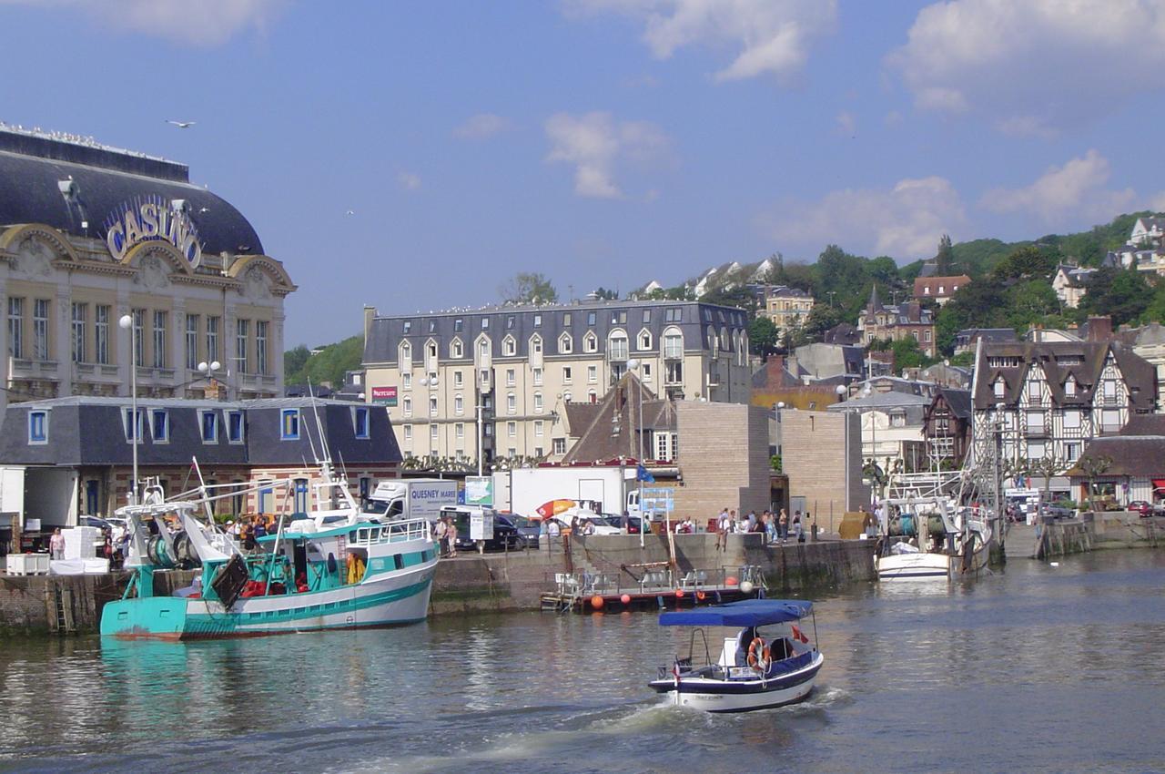Sowell Residences Le Port Trouville-sur-Mer Exteriér fotografie